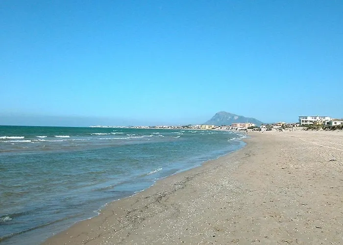 Mediterranean Dreams -charming In Апартаменты Дения